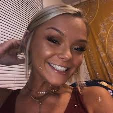 Sara Brickey (@sara_brickeyy)