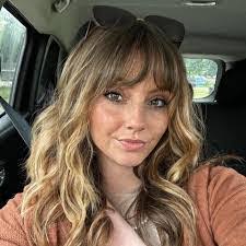 Sheena Chambers's Instagram, Twitter & Facebook