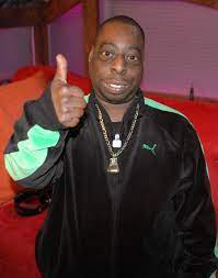 Beetlejuice howard stern on wn network delivers the latest videos and editable pages for news & events, including entertainment, music, sports, science and more, sign up and share stern won numerous awards, including billboard's nationally syndicated air personality of the year eight times. Play The Beetlejuice Tv Theme Song Game Howard Stern