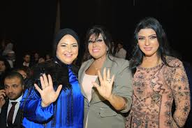 تفسير حلم فستان احمر حيث إذا كان لونه أحمر فإن هذا العريس قد سبق له الزواج من قبل ، وإذا كان أسودًا يعنى فقر العريس المتقدم لها. 20 ØµÙˆØ±Ø© Ù…Ù† Ø¹Ø±Ø¶ Ø£Ø²ÙŠØ§Ø¡ Ù‡Ø§Ù†ÙŠ Ø§Ù„Ø¨Ø­ÙŠØ±ÙŠ Ù‚Ø¨Ù„Ø© Ø¹Ù„Ù‰ Ø¬Ø¨ÙŠÙ† ØµØ§Ø¨Ø±ÙŠÙ† ÙˆØ¸Ù‡ÙˆØ± ØµØ§Ø¯Ù… Ù„Ù‡ÙŠØ§ØªÙ… ÙˆÙØ³ØªØ§Ù† ÙŠØ³Ø±Ø§ Ø§Ù„Ù„ÙˆØ²ÙŠ Ø¨Ù€5 Ù…Ù„ÙŠÙˆÙ† Ø¯ÙˆÙ„Ø§Ø± Ù…Ø¬Ù„Ø© Ù‡ÙŠ