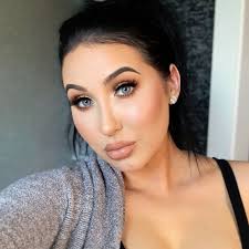 Jaclyn Hill's Beauty Brand Blasted For Bad Customer Service, Broken  Lipsticks, More