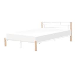Bett Weiss Mit Hellbraunen Beinen Lattenrost 180x200 Cm Gardanne Mobel Lampen Accessoires Bis Zu 70 Gunstiger Avandeo