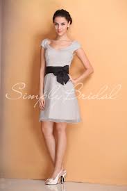 85123 Short Fitted Organza Dress With Contrast Sash