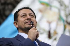 Con apoyo de bloques fraccionados, Nery Ramos ganaría reelección