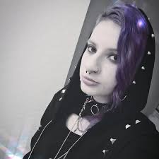 Beaverton here. Angry looking clouds and a pizzle of rain but otherwise  diddly squat.