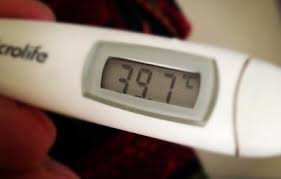 Saat badan merasa panas , kamu tentu akan menggunakan termometer untuk memeriksa suhu tubuh. Demam