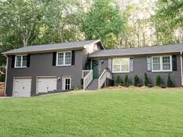 Concrete stains and concrete floor paint not only make concrete. What Color Should You Paint Your Exterior Trim Here Are 10 Colors To Try Out Hgtv