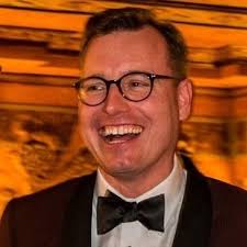 Simon Moore (@simonmoore72)