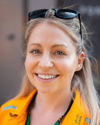 Paris Petersen's Instagram, Twitter & Facebook