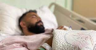 يعمل مفتيًا ومستشارًا شرعيًّا بموقع الألوكة، وموقع طريق الإسلام. Wglplvzcmaraom