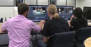 Art And Design Careers Jobs Salaries Education Requirements Design Career Jobs In Art Art Design