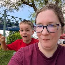 Danielle Egolf's Instagram, Twitter & Facebook