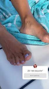 Giulia penna feet