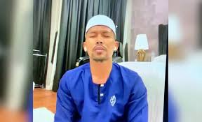Guys, kalau dah berumah tangga, sayangilah pasangan seikhlas hati. Un5hexxzqndmjm