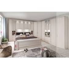Luxurioses Uberbau Schlafzimmer In Moderner Optik Mit Ganz Viel Stauraum Eine Komfortable Und Raumsp In 2020 Schlafzimmer Komfortbetten Kleines Schlafzimmer Einrichten