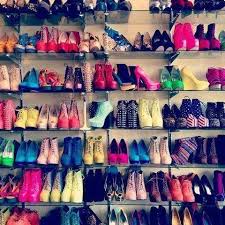 8 Facons Geniales De Customiser Ses Chaussures Customiser Chaussures Chaussure Customiser Ses Baskets