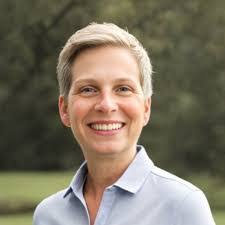 Russell Straub's Instagram, Twitter & Facebook