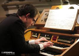 A műsorvezető u/szegednewsbotka fáradhatatlanul végignézi a napi híreket 5 percenként és megpróbálja megtalálni a megyéhez köthetőeket és ezeket csoportosítani. Augusztusban Ismet Szolnak Az Orgonak Jon Az Orgonak Ejszakaja Atempo Sk Zenei Kulturalis Portal