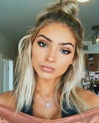Regardless of your hair type, you'll find here lots of superb short hairdos, including short wavy hairstyles. 29 Stunning Festival Hair Ideas You Need To Try This Summer Short Blonde Hair Festival Hair Hair Makeup