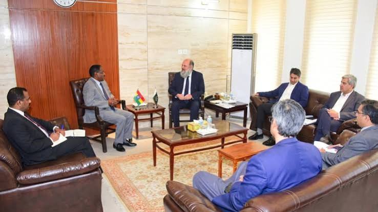 CM Murad Proposes Huawei Flood Warning System for Karachi