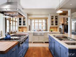 The pullman kitchen layout is as compact as it gets. Modern Neutral Kitchen With Hand Woven Runner Kitchen Design Kitchen Ideas Pinterest Kitchen Layout