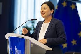 Meski kontes itu tak berlangsung. Https Ec Europa Eu Info Sites Default Files Report List Of Actions 2015 19 Pdf