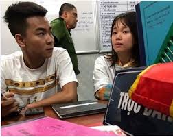 Linh ngọc đàm tên thật là đàm thị ngọc linh là một streamer game, youtuber nổi tiếng. Linh Ngá»c Ä'am La Ai Tiá»ƒu Sá»­ Gia Ä'inh Em Gai Em Trai Va NgÆ°á»i Yeu Hoa Ká»³ 68
