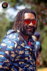 There's a commotion @ Maya Guesthouse this morning among Gumine Citizens.  Gumine DDA bring ur district service back to new office.