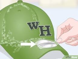 Pakai topi new era stickernya tidak dilepas : 3 Cara Untuk Membersihkan Topi New Era Wikihow