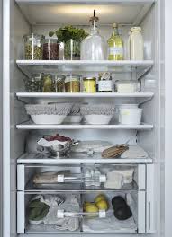 Organizing Our Homes For The Holidays Design Chic Refrigerateur Organise Cuisine Moderne Rangements Et Organisation