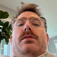 Lucas Shoemaker's Instagram, Twitter & Facebook