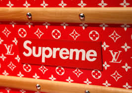 The typical walmart employee makes about $22,000 a year. Battle Of Supremes How Legal Fakes Are Challenging A 1b Brand Cnn Style