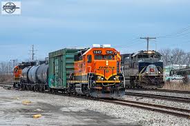 Bnsf And Ns Trains At Birmingham Mo Burlington Northern Train Wabash