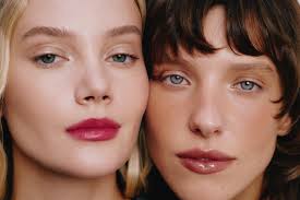 For @arive_makeup Arive team