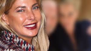 Ob giulia siegel davon wohl so begeistert ist? Giulia Siegel Sie Zeigt Sich Mit All Ihren Kindern Ihrem Freund Ihrem Papa Und Dessen Frau Bunte De