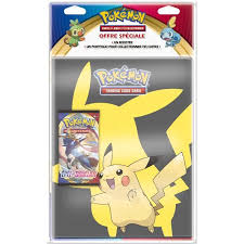 Voir plus d'idées sur le thème pokémon, bouclier, épée. Pokemon Epee Bouclier Serie 1 Eb01 Pack Cahier Range Cartes Booster Modele Aleatoire Pob09eb01 Cdiscount Jeux Jouets