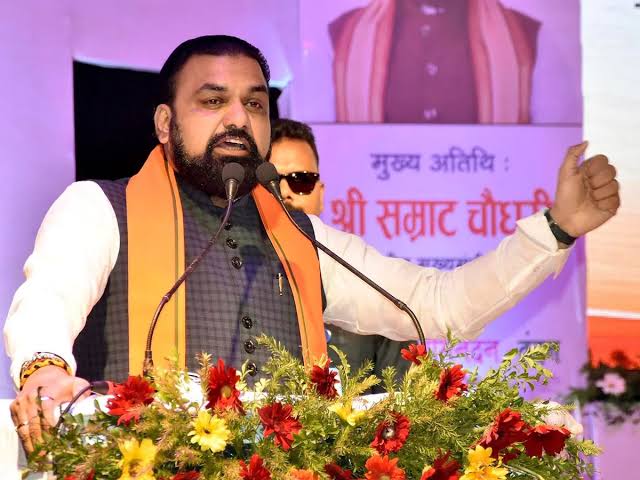 पटना में रावण दहन की जगह बदलेगी, सम्राट चौधरी ने रामलीला मैदान बनाने का  किया ऐलान, Bihar Hindi News - Hindustan