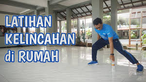 Kelincahan adalah kemampuan seseorang untuk mengubah gerakan dengan cepat tanpa kehilangan keseimbangan. Latihan Kelincahan Di Rumah Untuk Menjaga Kebugaran Jasmani Youtube