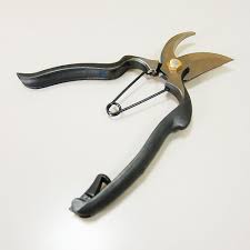 Lots of pruners loppers to choose from. Whats Your Favorite Pair Pruners Page 2 Homesteading Forum
