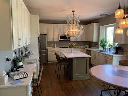 Image © msn.com the second wall paint that we thing will look fabulous to pair with honey oak cabinets is pastel yellow. What Color Should I Paint My Kitchen Cabinets Textbook Painting