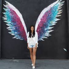 Die Schonsten Wandmalereien In Los Angeles Das Instagram Paradies Melrose Avenue Co Smilesfromabroad Schone Wandbilder Wandmalerei Angeles