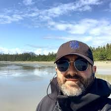 Joel Reilly's Instagram, Twitter & Facebook