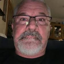 Stories saw it first. 💛💛💛