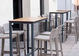 Table haute d'extérieur en métal von cb8design | homify. Table Haute Urban