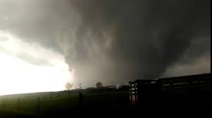 A tornado is a violently rotating column of air that is in contact with the base of a cumulonimbus cloud (or occasionally, a cumulus cloud) and the earth's surface. Liste Von Tornados In Europa Wikipedia