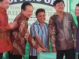Mantan Walikota Depok Resmikan Superblok Pertama Di Kota Depok Http Www Depoknet Com Mantan Walikota Depok Resmikan Superblok Pertama Kota Depok Kota