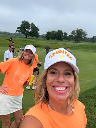 So excited for the first unveiling of the Bleacher Banner donated by the  Abigail Cox Legacy Fund to HSE's Blue Crew this year! 💙🤍 The bottom right  corner reads “Be Spirited”—a beautiful