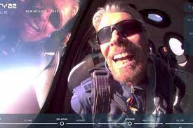 Jeff bezos, o homem mais rico do mundo, embarca hoje no voo inaugural da blue origin ao espaço. Richard Branson Como Foi A Viagem Do Bilionario Ao Espaco