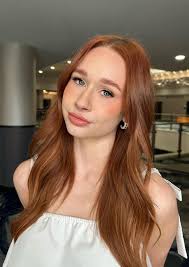 Chandra Darby's Instagram, Twitter & Facebook