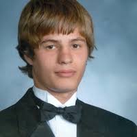 Zachary Levi Shannon Howell